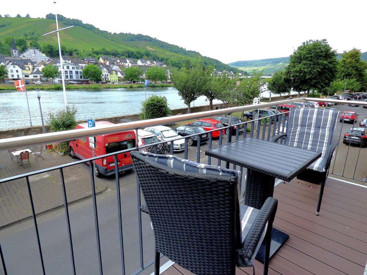 Ferienhaus Moselpromenade Zell an der Mosel Bagian luar foto