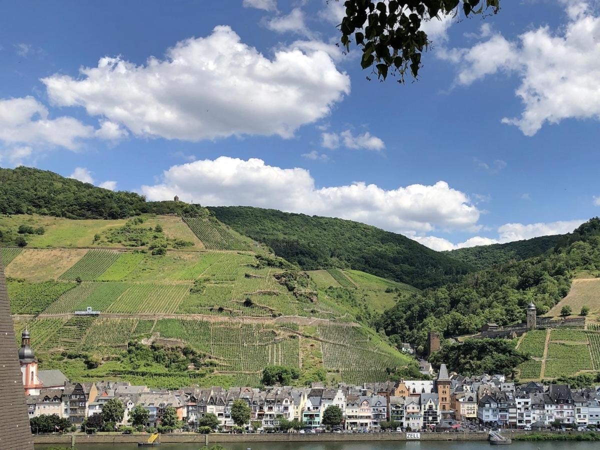 Ferienhaus Moselpromenade Zell an der Mosel Bagian luar foto