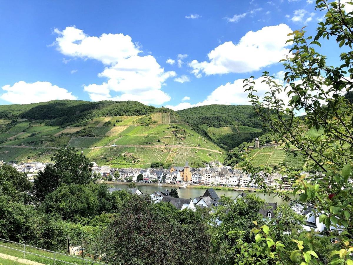 Ferienhaus Moselpromenade Zell an der Mosel Bagian luar foto